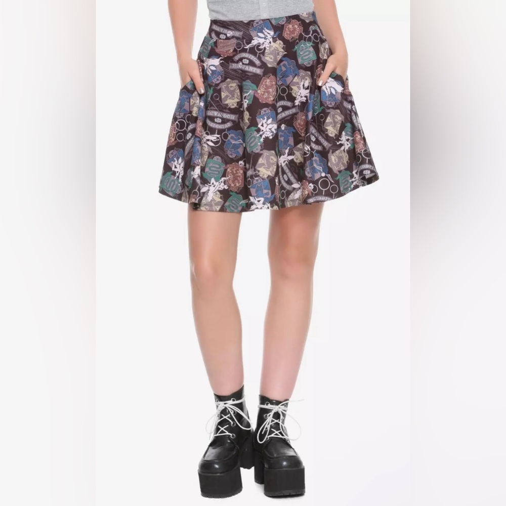 Hot Topic Harry Potter Quidditch skirt!